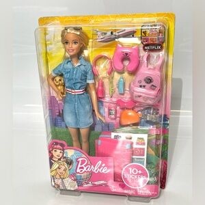 Barbie Dreamhouse Adventures Doll & Accessories Travel Set
